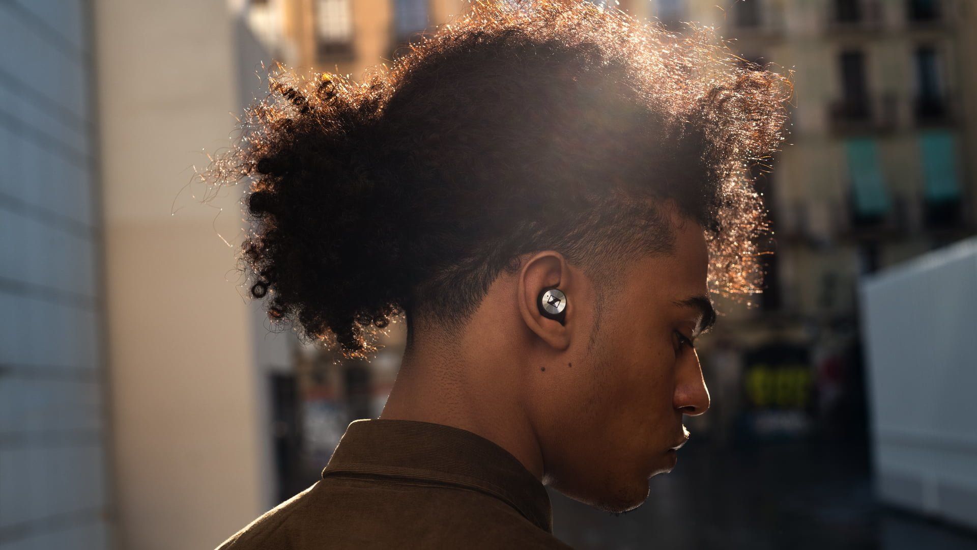 Immagine di copertina per Sennheiser presenta le nuove MOMENTUM True Wireless 2