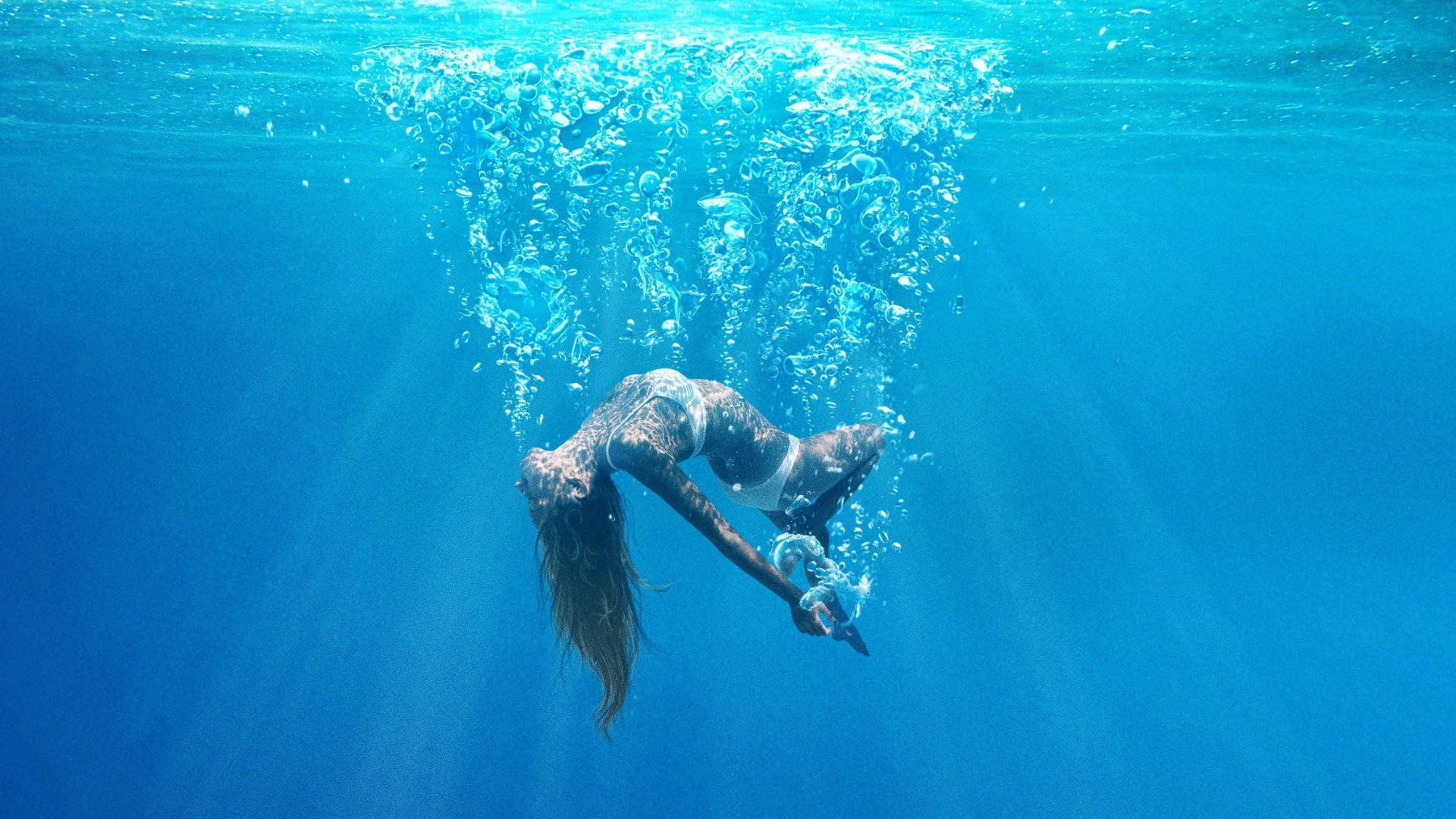 Immagine di copertina per Under the Silver Lake – Recensione e Analisi