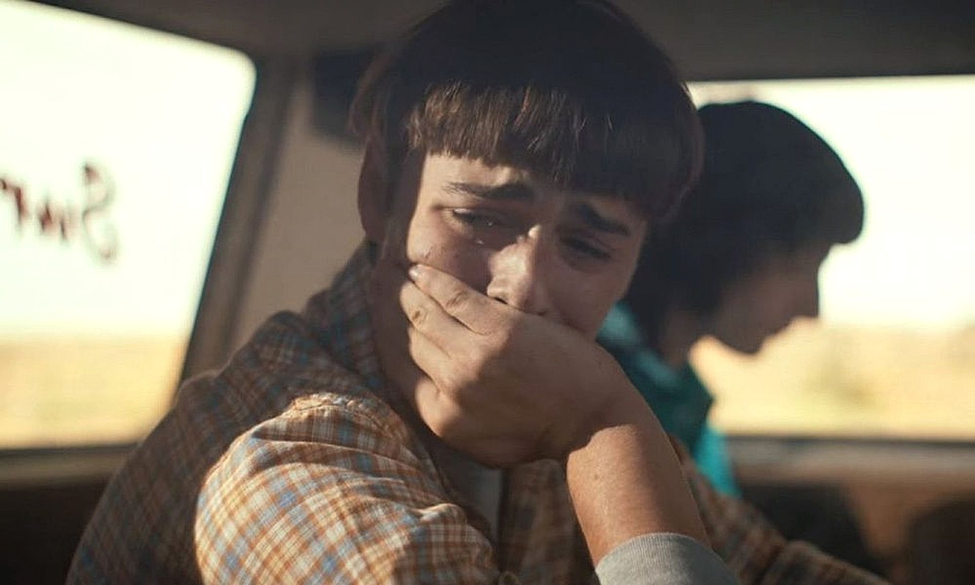 Immagine di copertina per Stranger Things 4, Noah Schnapp rivela: “Will è gay e ama Mike”