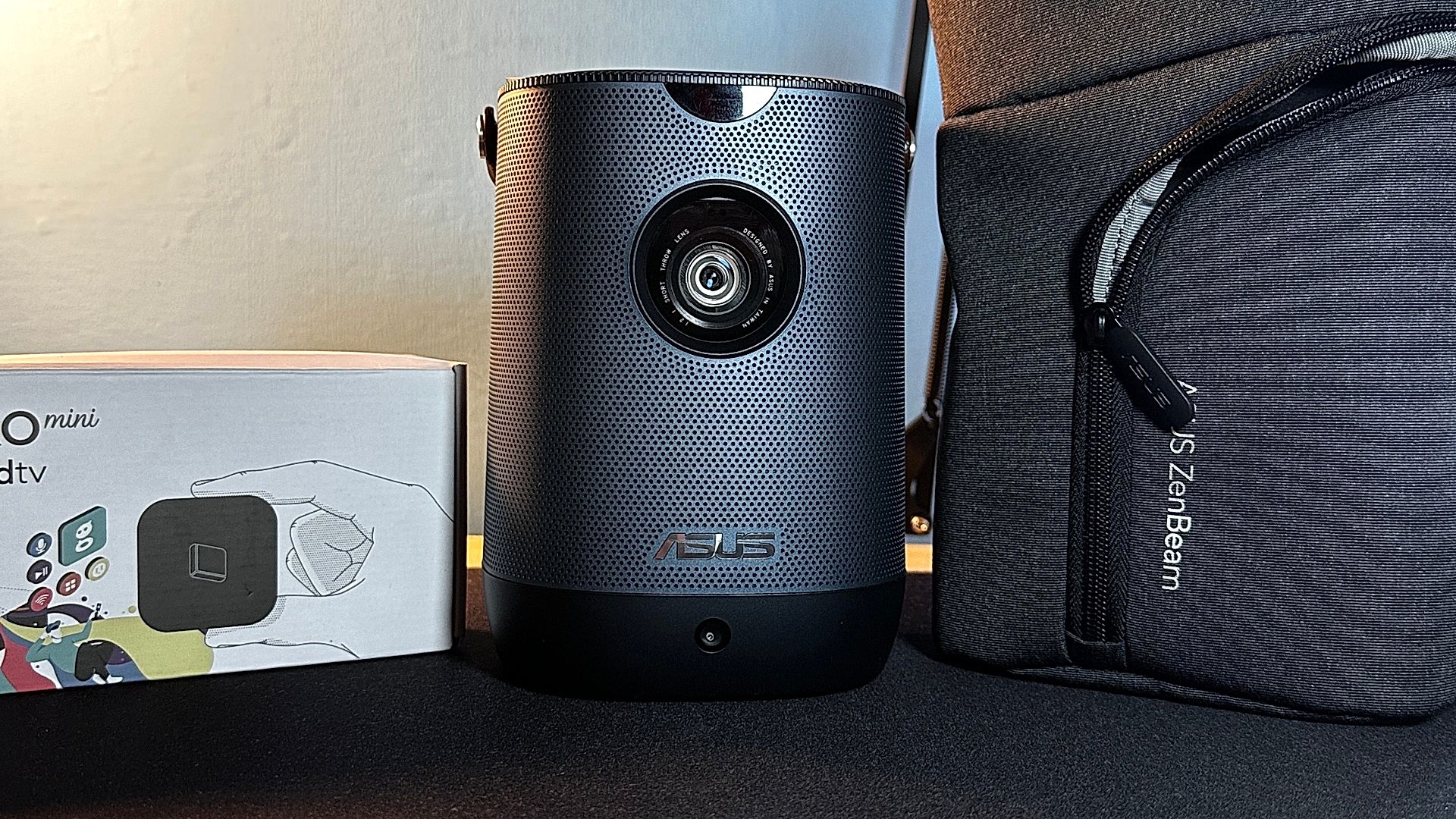 Asus ZenBeam L2, Recensione: un proiettore portatile definitivo?