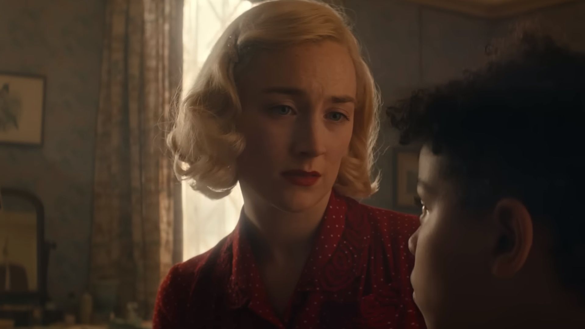 Saoirse Ronan in Blitz. 10086523