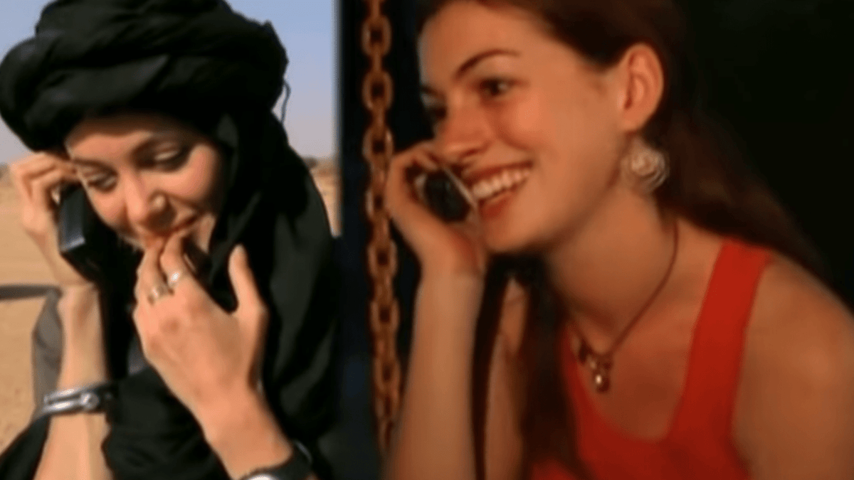Angelina Jolie e Anne Hathaway in una scena del documentario