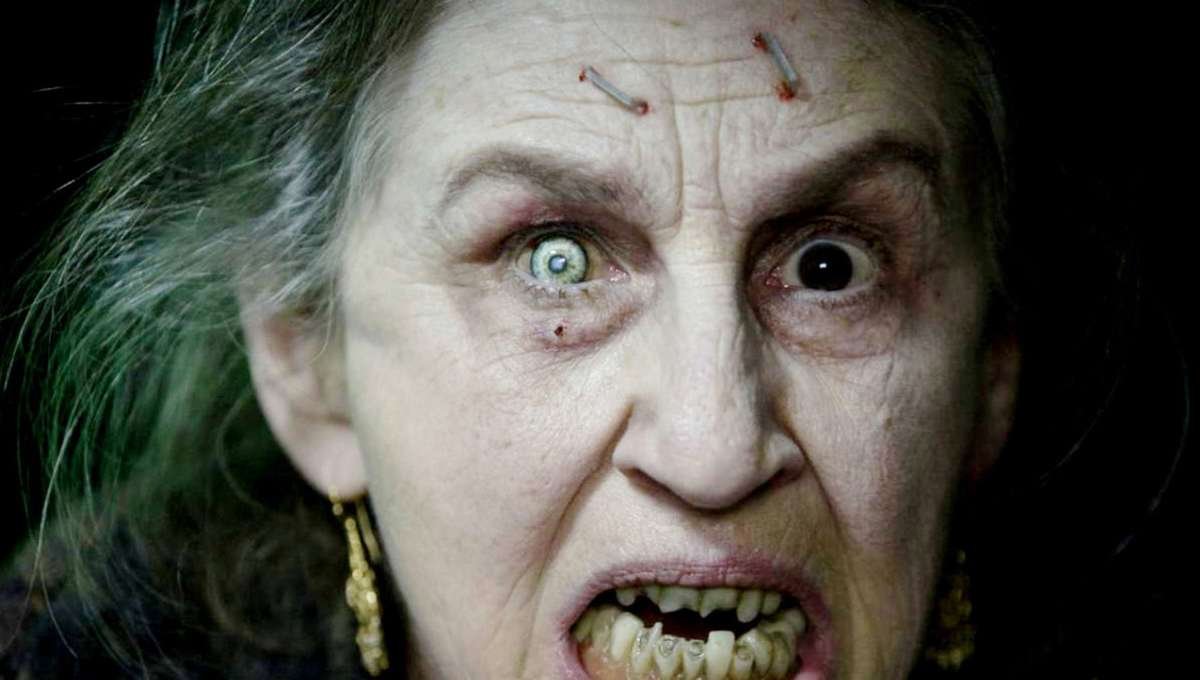 Un film horror da gustare e morire di paura durante Halloween. Grazie Raimi.