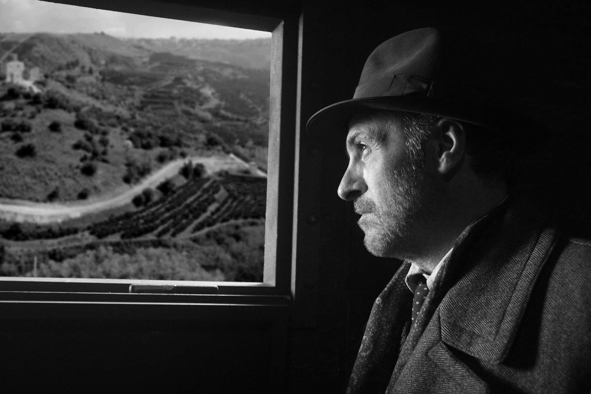 foto leonora addio low