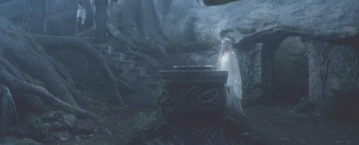 il signore degli anelli specchio di Galadriel
