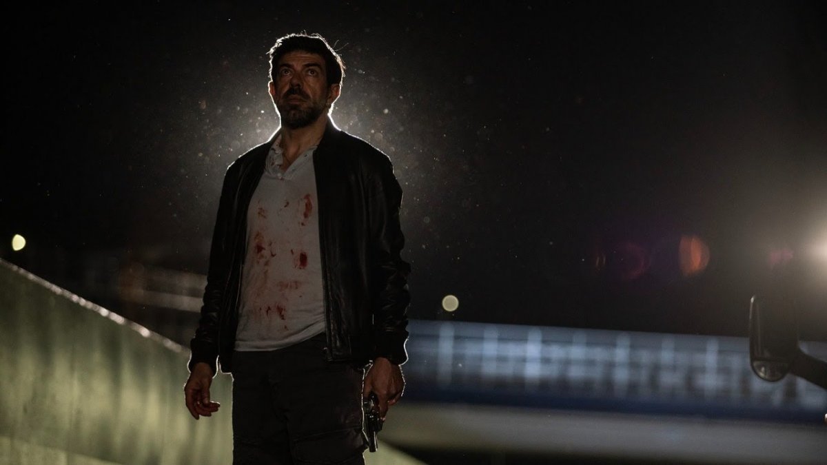 L’ultima notte di Amore, Recensione – Un polar agghiacciante l'ultima notte di amore pierfrancesco favino