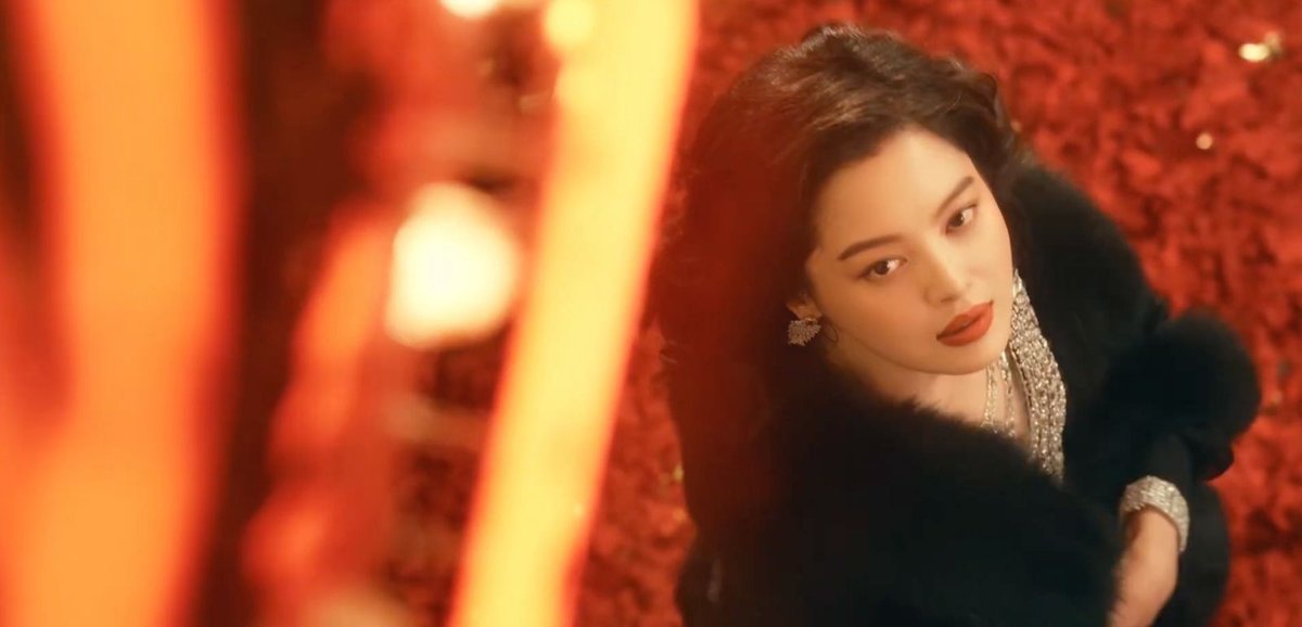 Una scena dalla serie tv di Wong Kar-wai, Blossoms Shanghai.