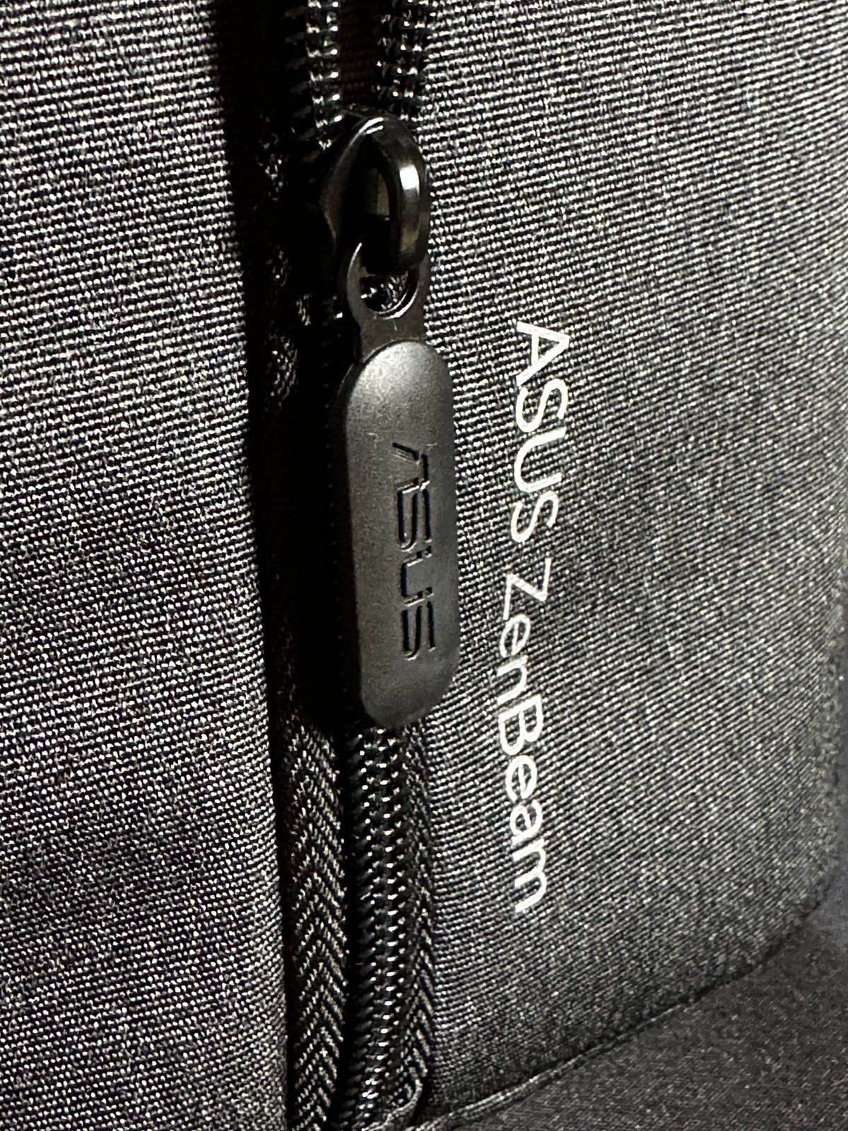 Asus ZenBeam L2