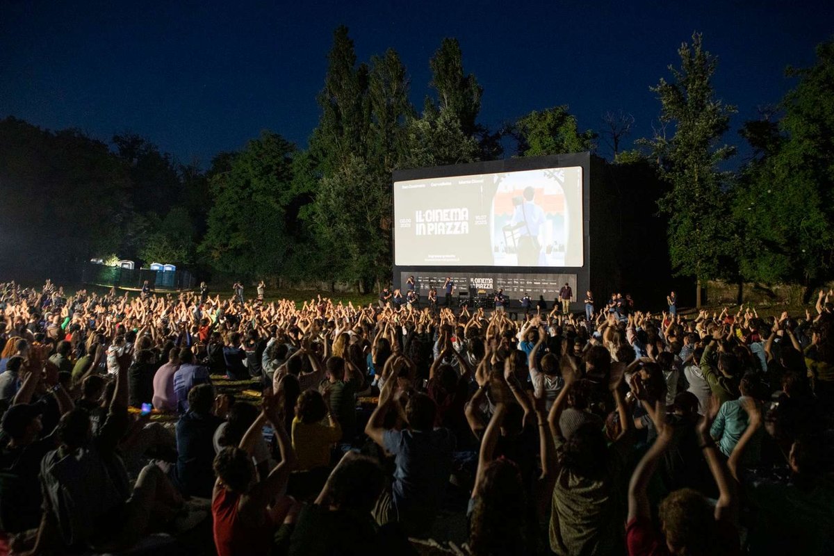 Cinema all’aperto Roma 2024: film e ospiti in programma Cinema all'aperto Roma 2024