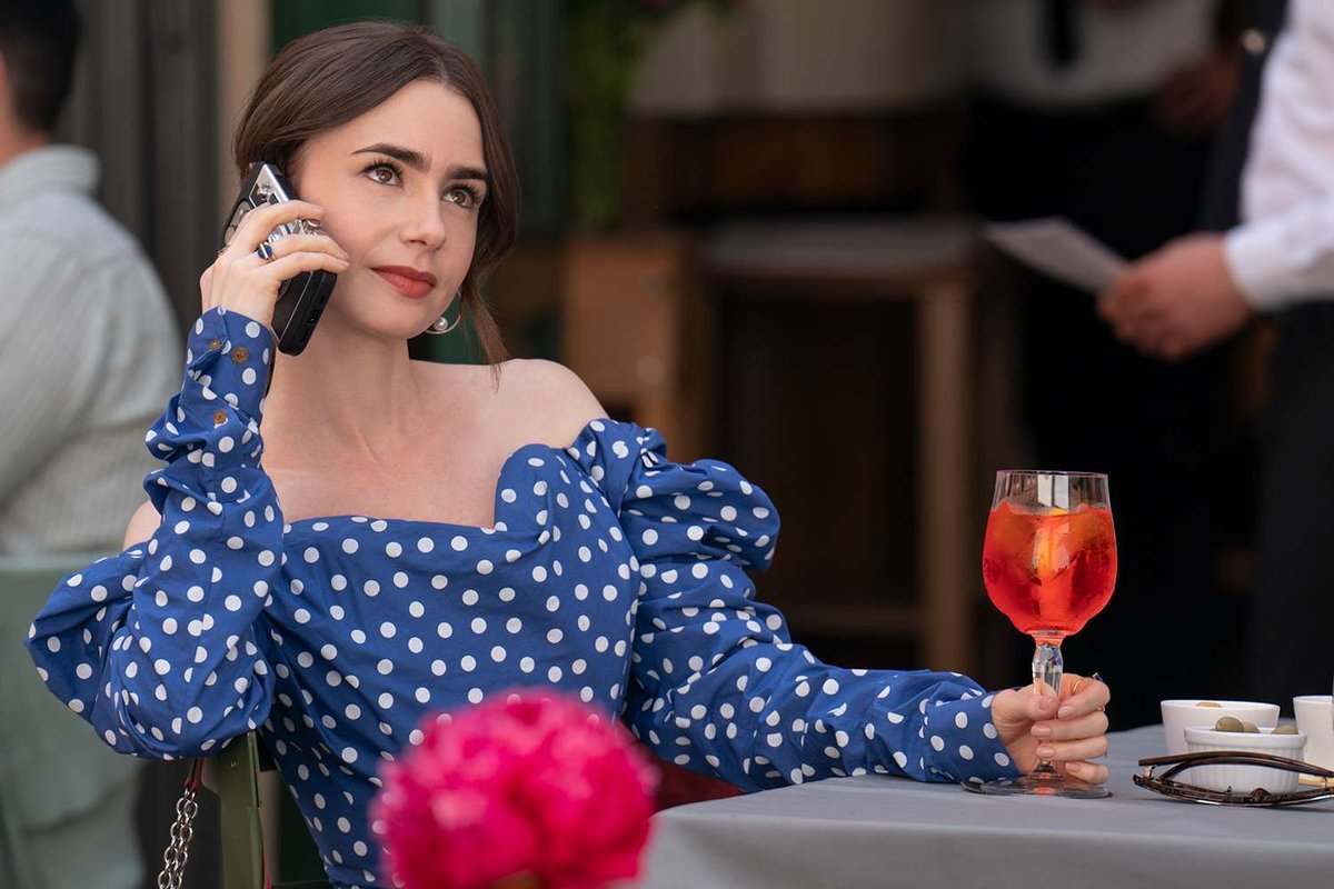 emily in paris 4 outfit