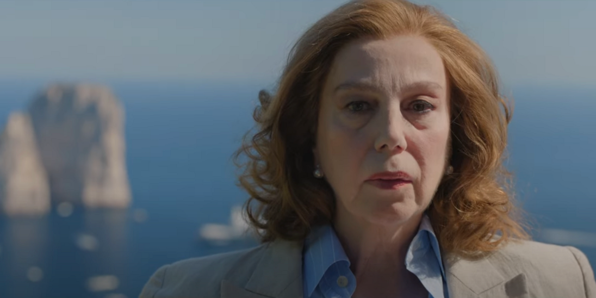 Stefania Sandrelli in una scena di Parthenope.