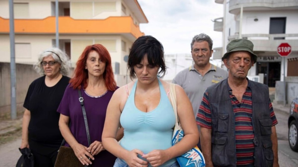 Una scena dalla serie tv, Qui non è Hollywood.