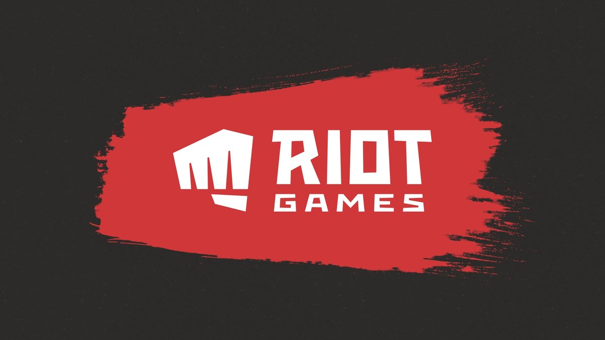 Logo di Riot Games su sfondo nero e pennellata rossa, sviluppatore di League of Legends.