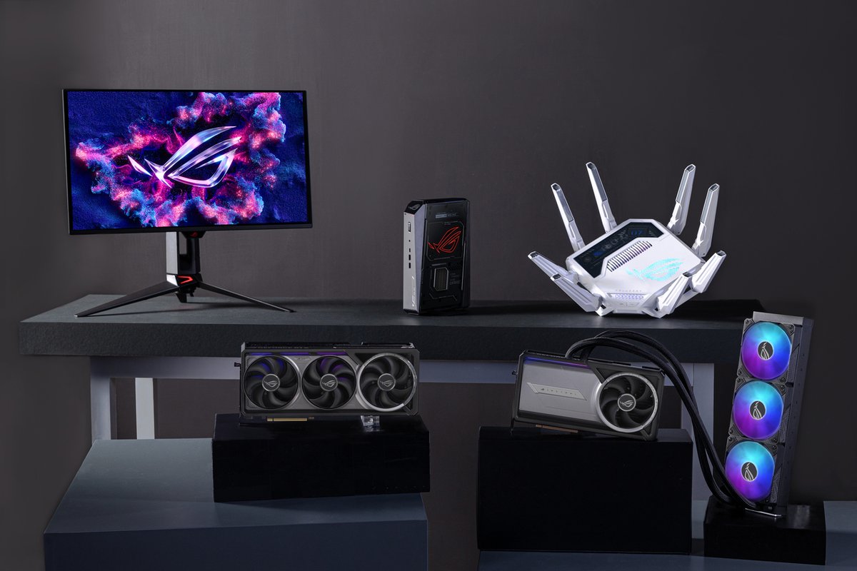 Lineup di ASUS ROG al CES 2025.