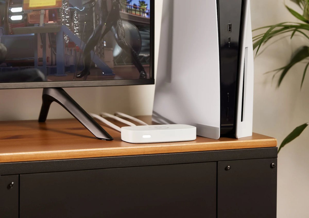 Game Capture Neo di Elgato insieme ad una PS5