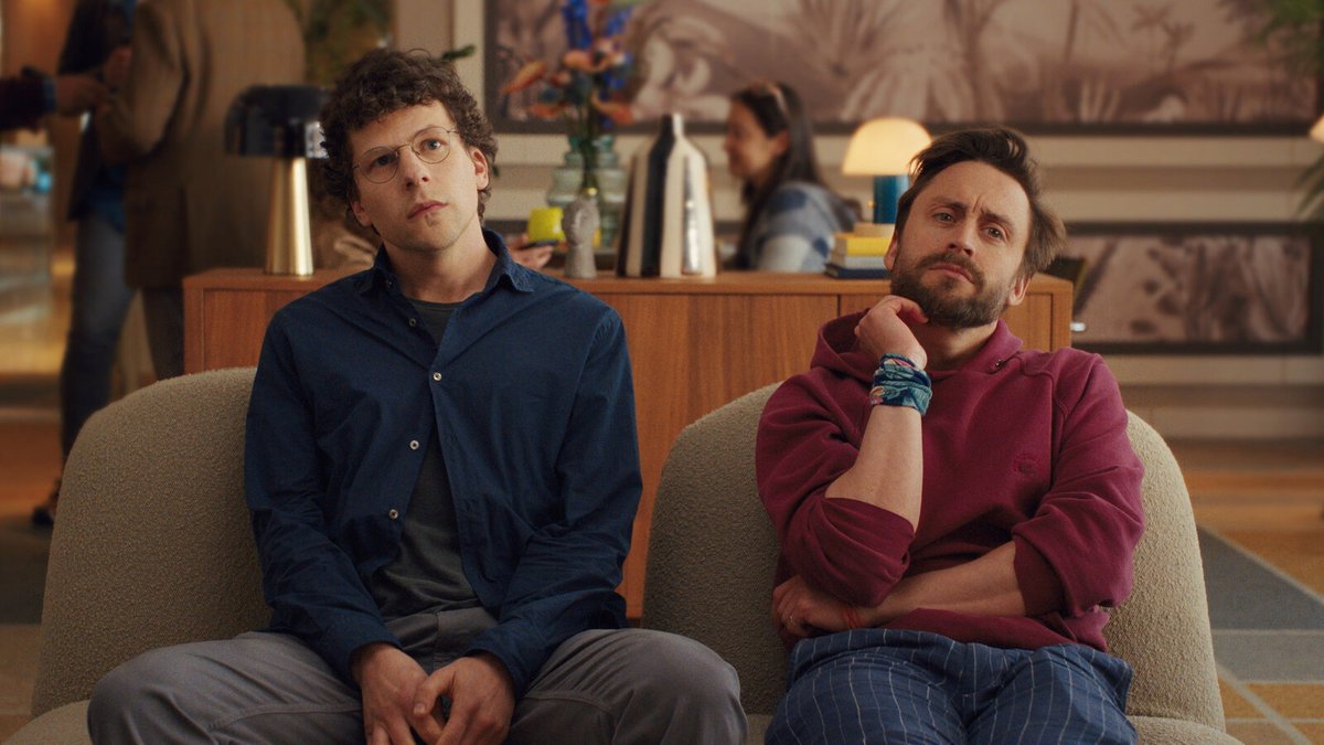 Jesse Eisenberg e Kieran Culkin in A Real Pain