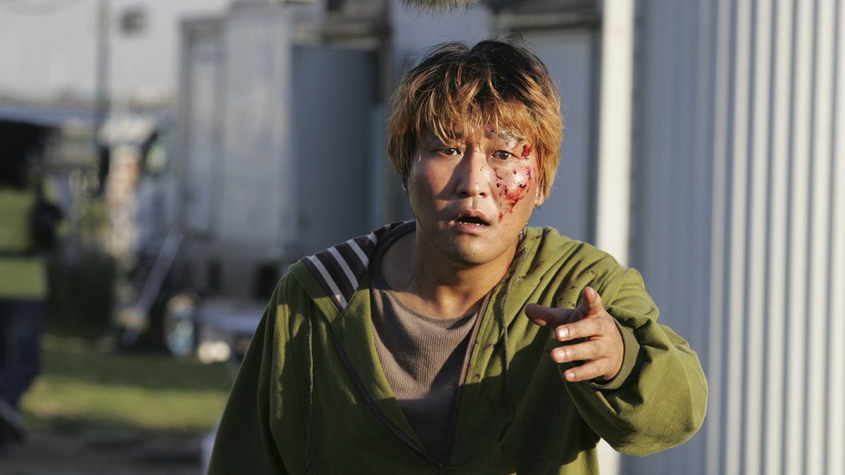 Bong Joon-ho è pronto a girare un nuovo film horror: “Ci penso dal 2001” Una scena dal film, The Host.