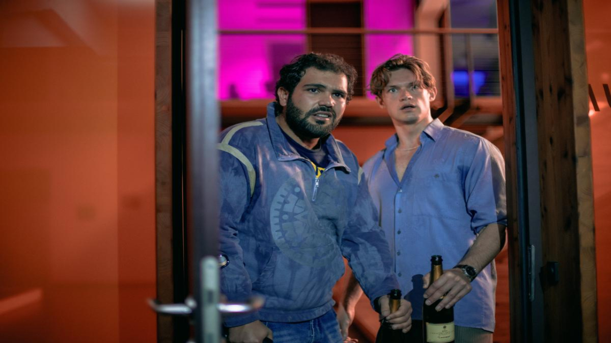 Danilo Kamperidis e Damian Hardung in Come vendere droga online (in fretta) 4.