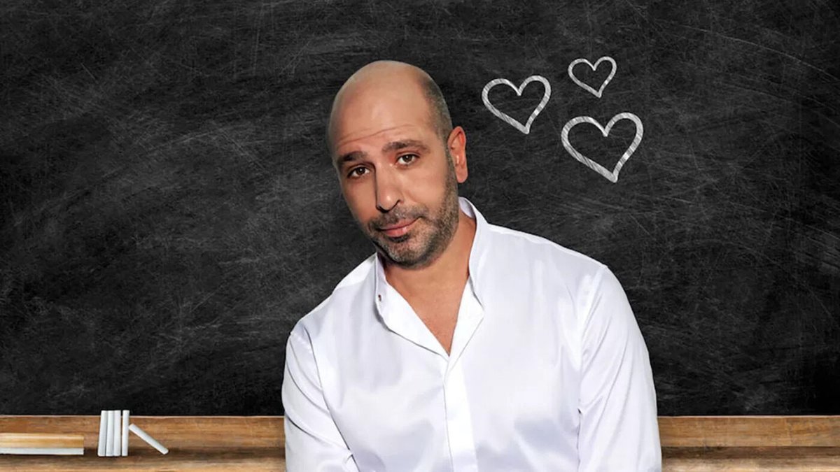 L'immagine promozionale di Amore+Iva di CHecco Zalone