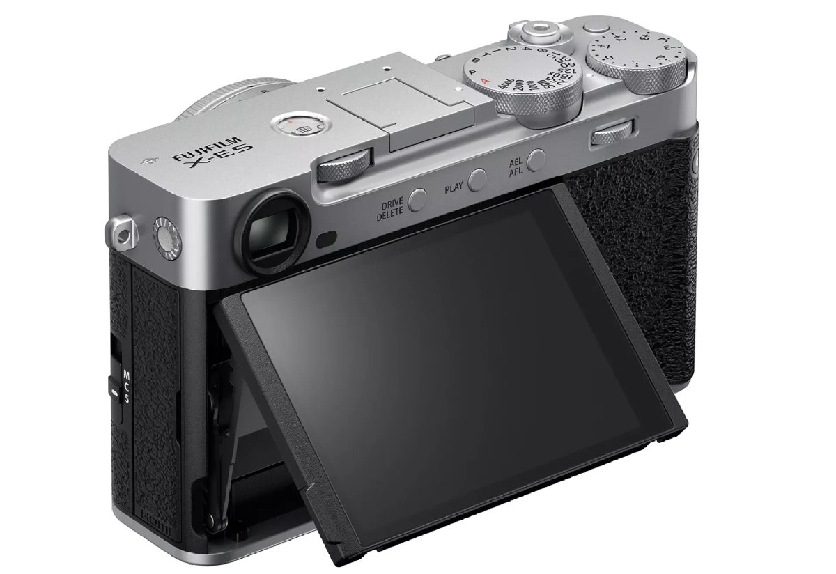 La nuova Fujifilm X-E5.