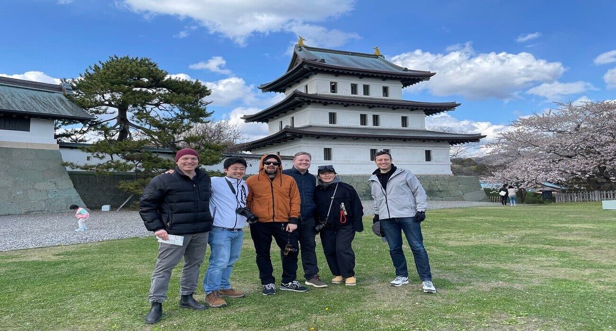 Il team di ricerca storica a Hokkaido