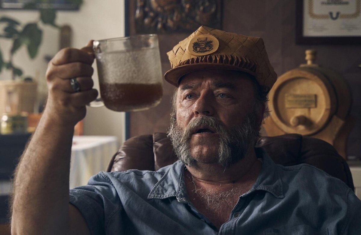 Una scena da 100 litri di birra (2025)