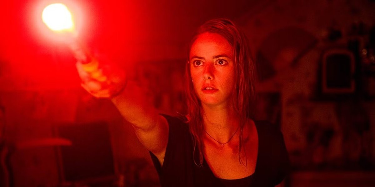 Crawl – Intrappolati: la spiegazione del finale, il finale alternativo e le scene tagliate Una scena dal film horror, Crawl - Intrappolati.