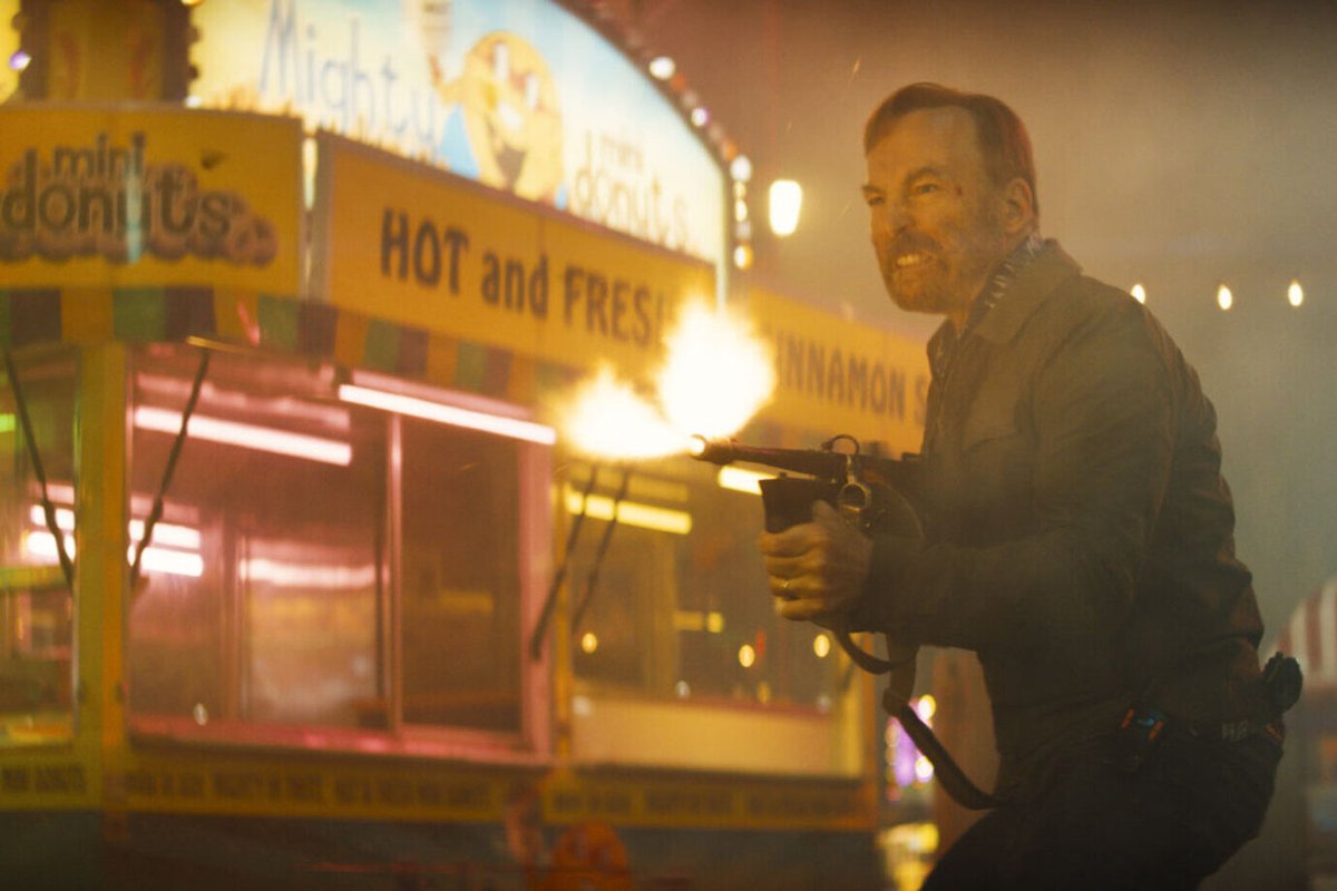 Bob Odenkirk nei panni di Hutch in Io sono nessuno.