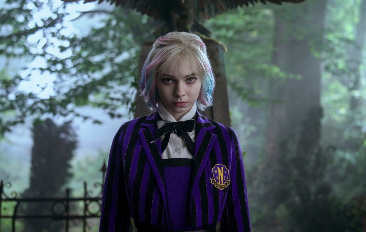 Enid in una scena di Mercoledì 2.