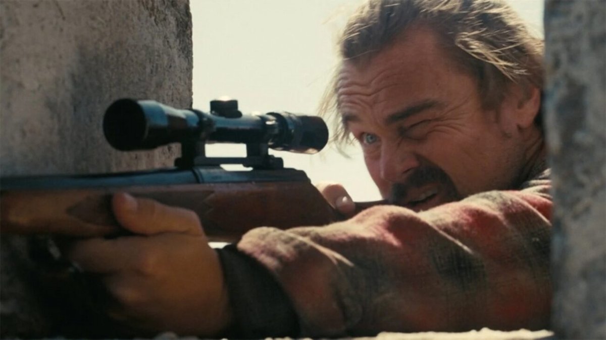 Una scena dal film con Leonardo DiCaprio, Una battaglia dopo l'altra.