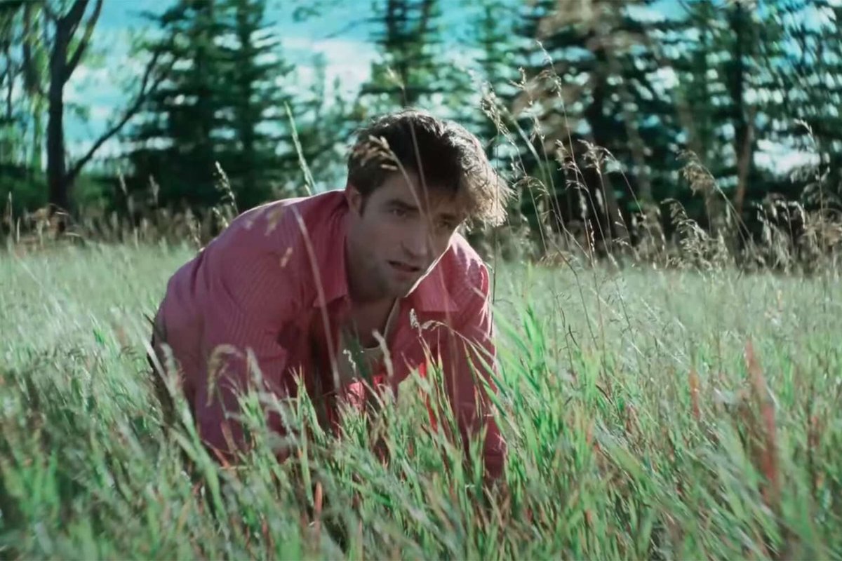 Robert Pattinson in Die My Love.