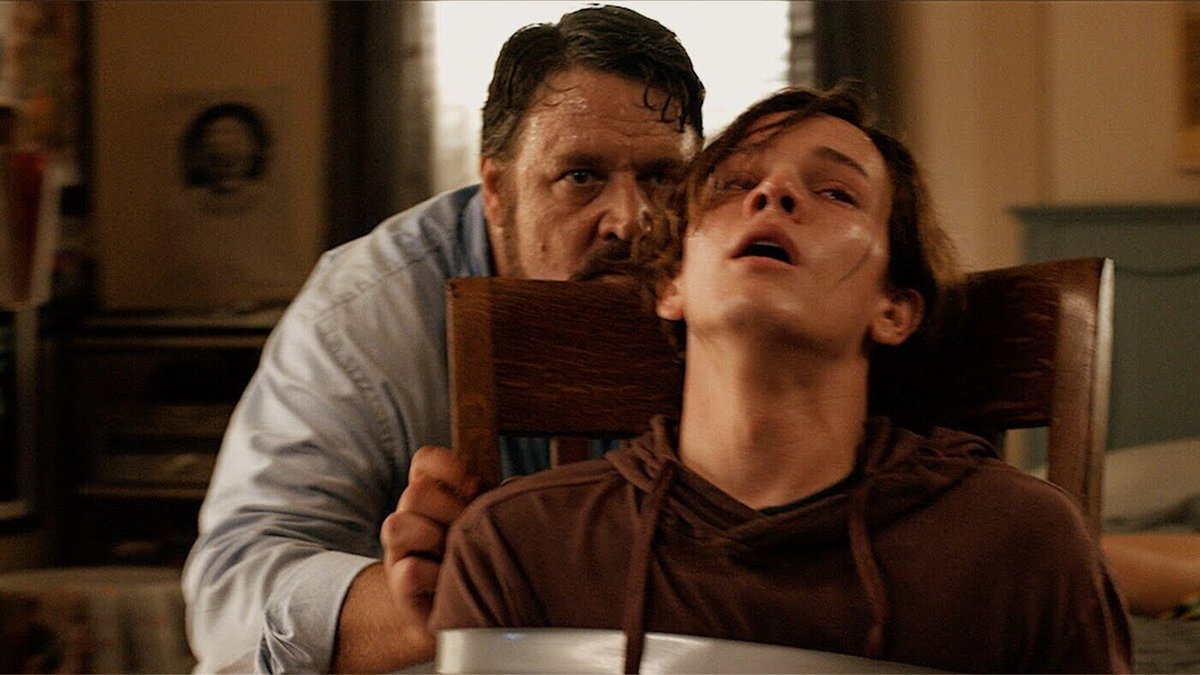 Una scena dal film con Russell Crowe, Il giorno sbagliato.