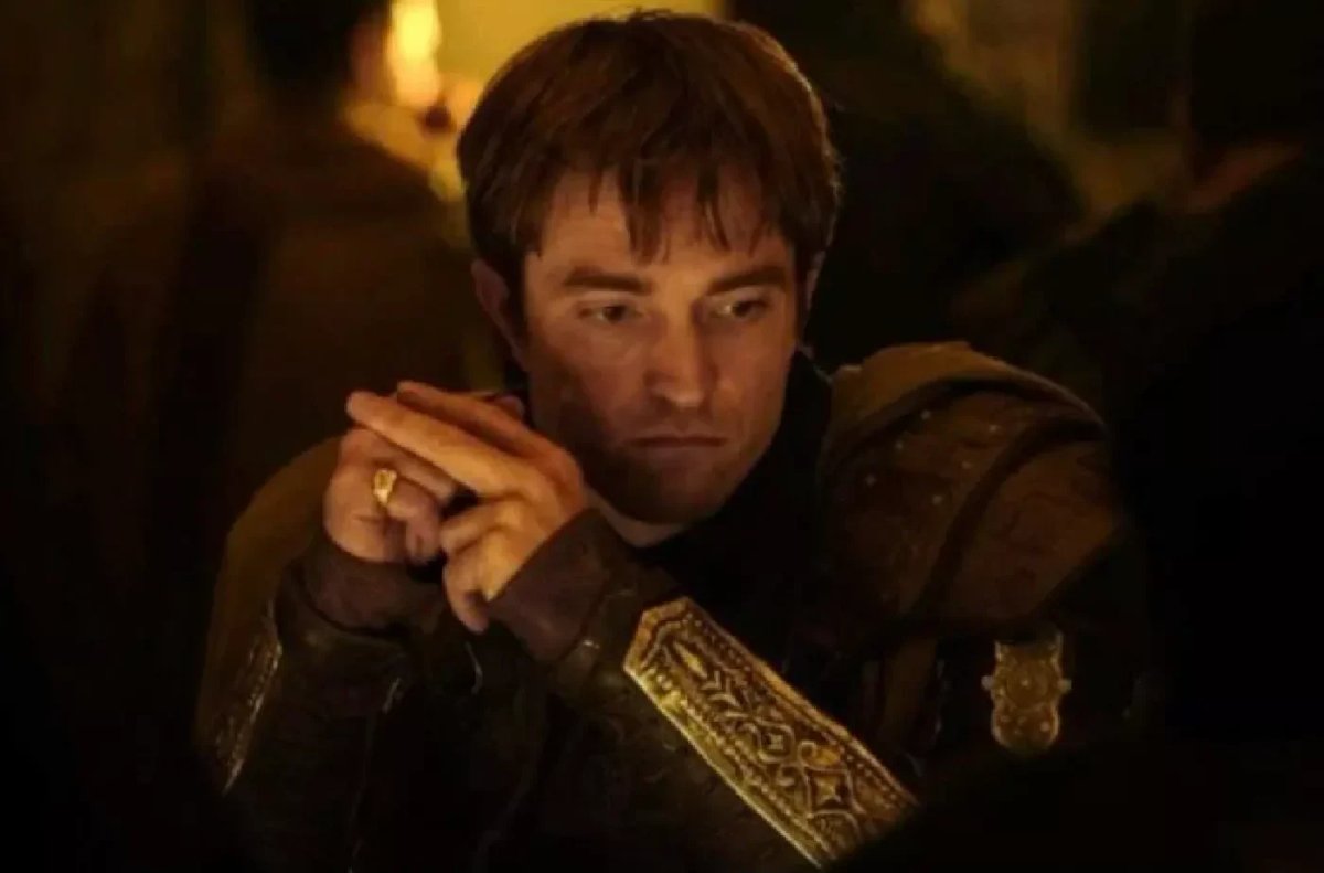Robert Pattinson in una scena del film di Nolan, Odissea.