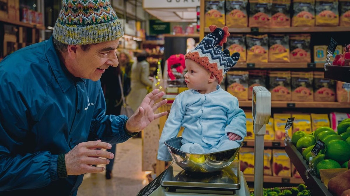 una scena di Man vs Baby