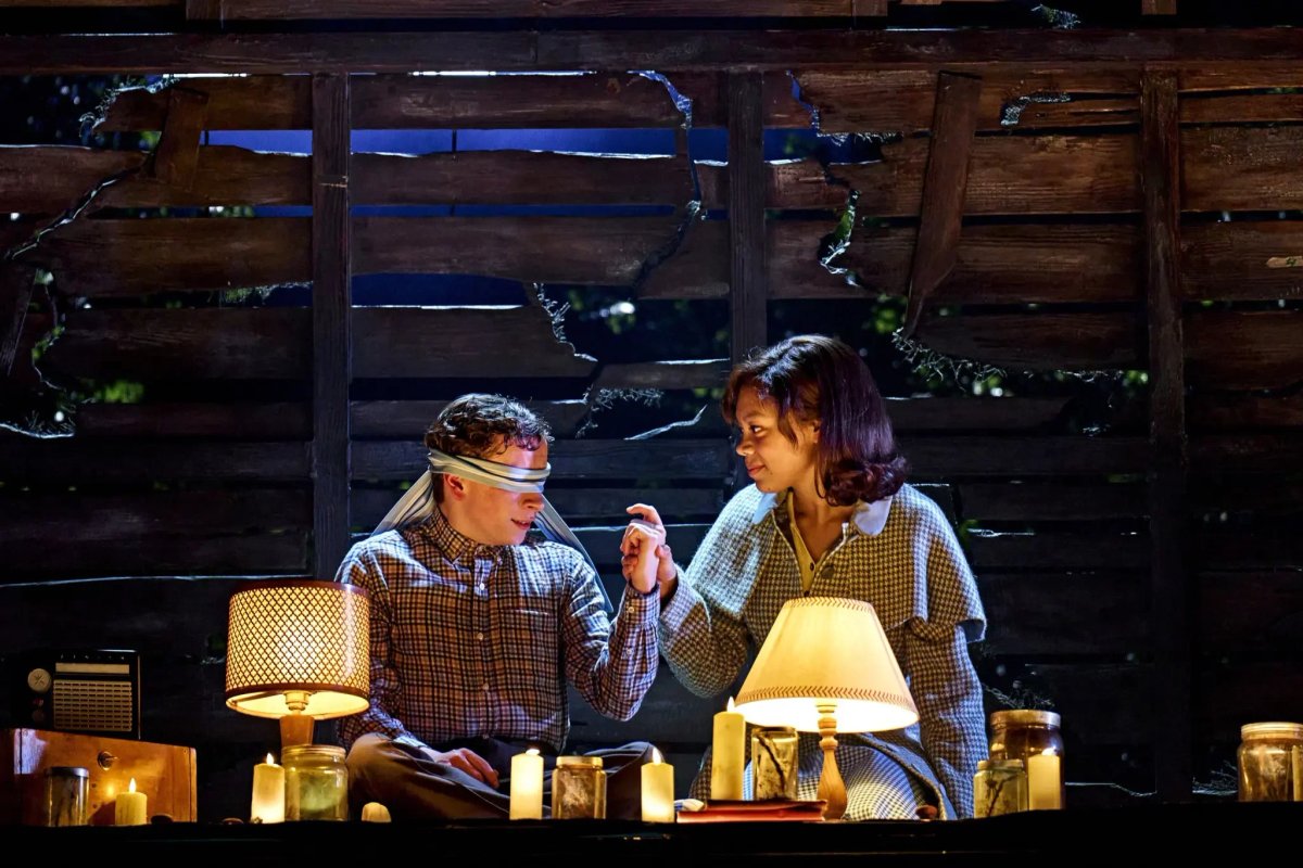 Una scena dallo spettacolo prequel, Stranger Things: The First Shadow.
