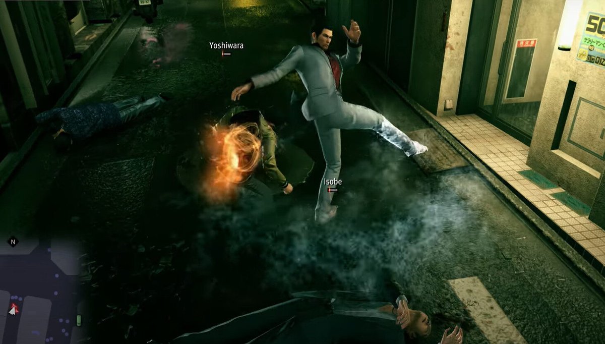 Una scena di combattimento in Yakuza Kiwami 2