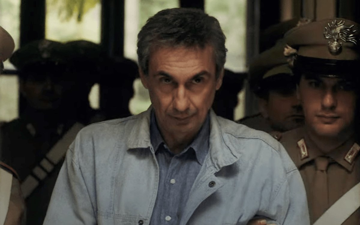 Fabrizio Gifuni in Portobello.