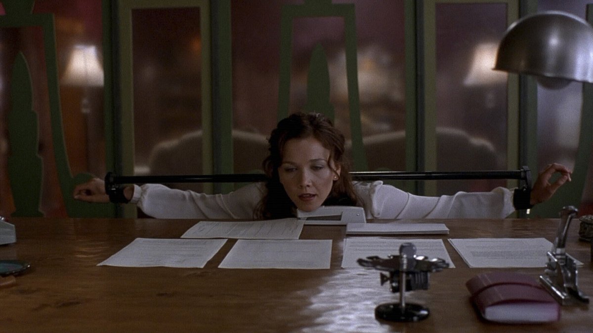Maggie Gyllenhaal in Secretary