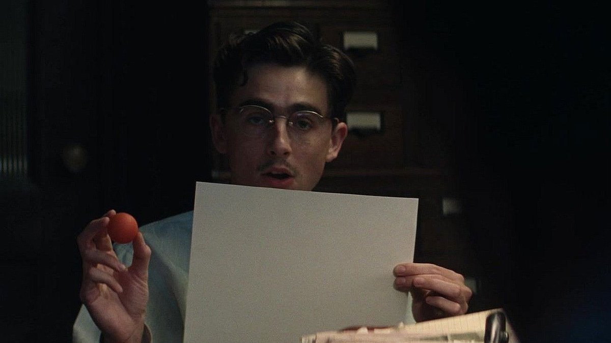 Cosa ha detto Timothée Chalamet su balletto e opera? La polemica spiegata Sfondo - Marty Supreme (2025)