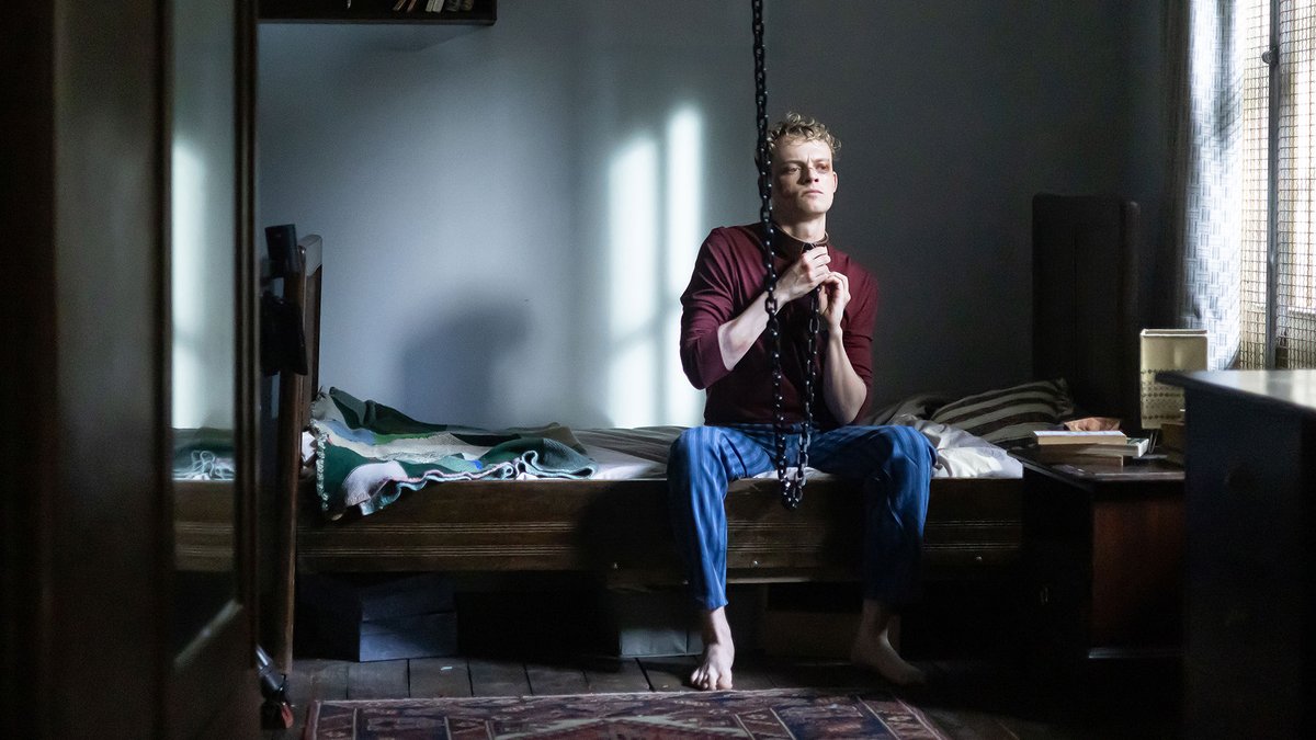 Anson Boon in una scena del film Good Boy