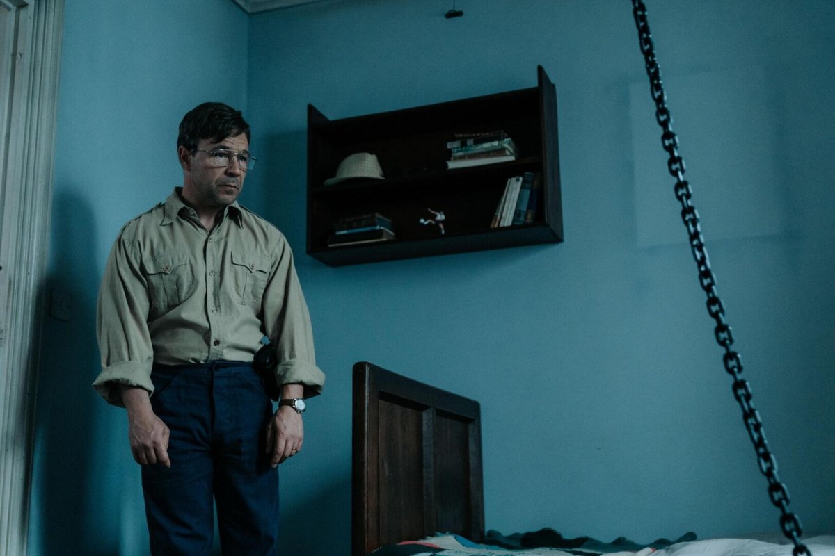 Stephen Graham in una scena del film Good Boy