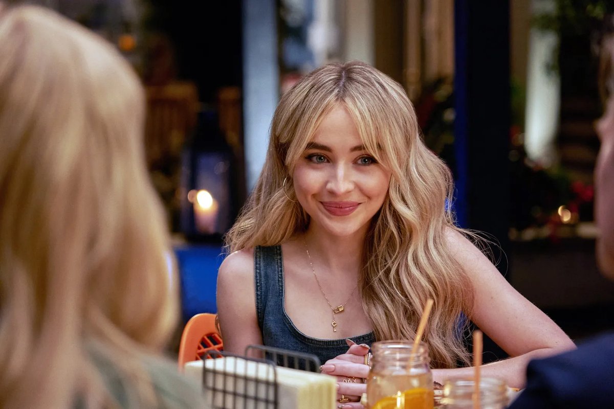 Sabrina Carpenter in Tall Girl 2.