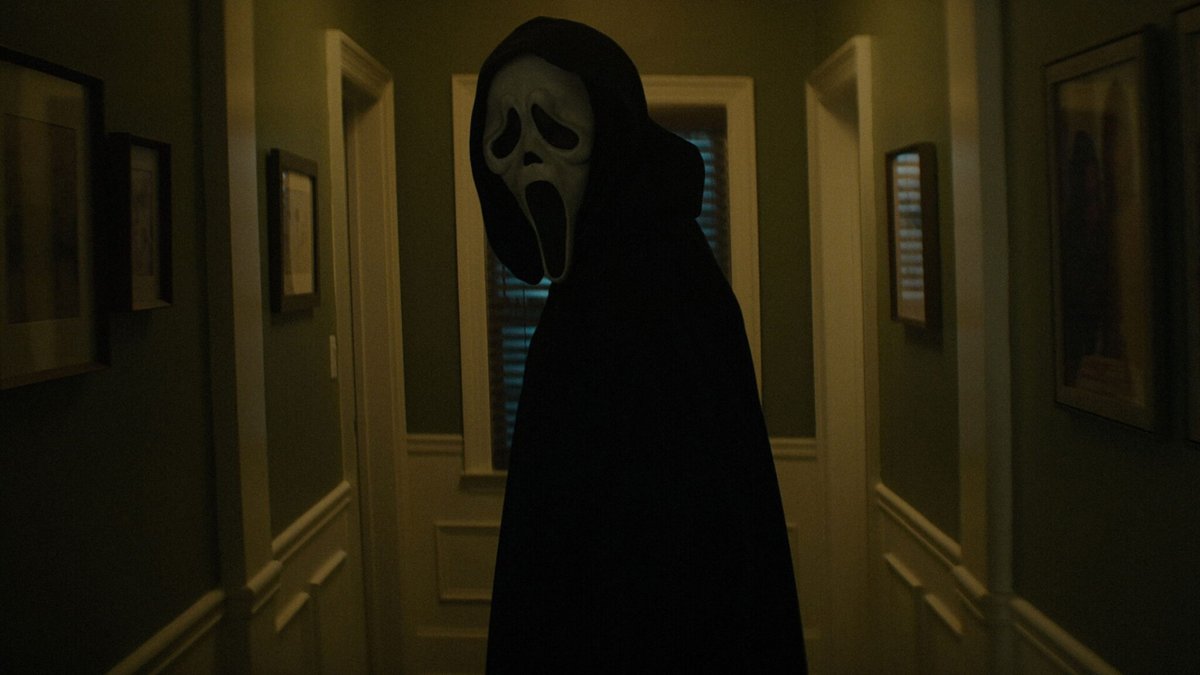 Scream 7, la spiegazione del finale: chi è davvero Ghostface? Sfondo - Scream 7 (2026)