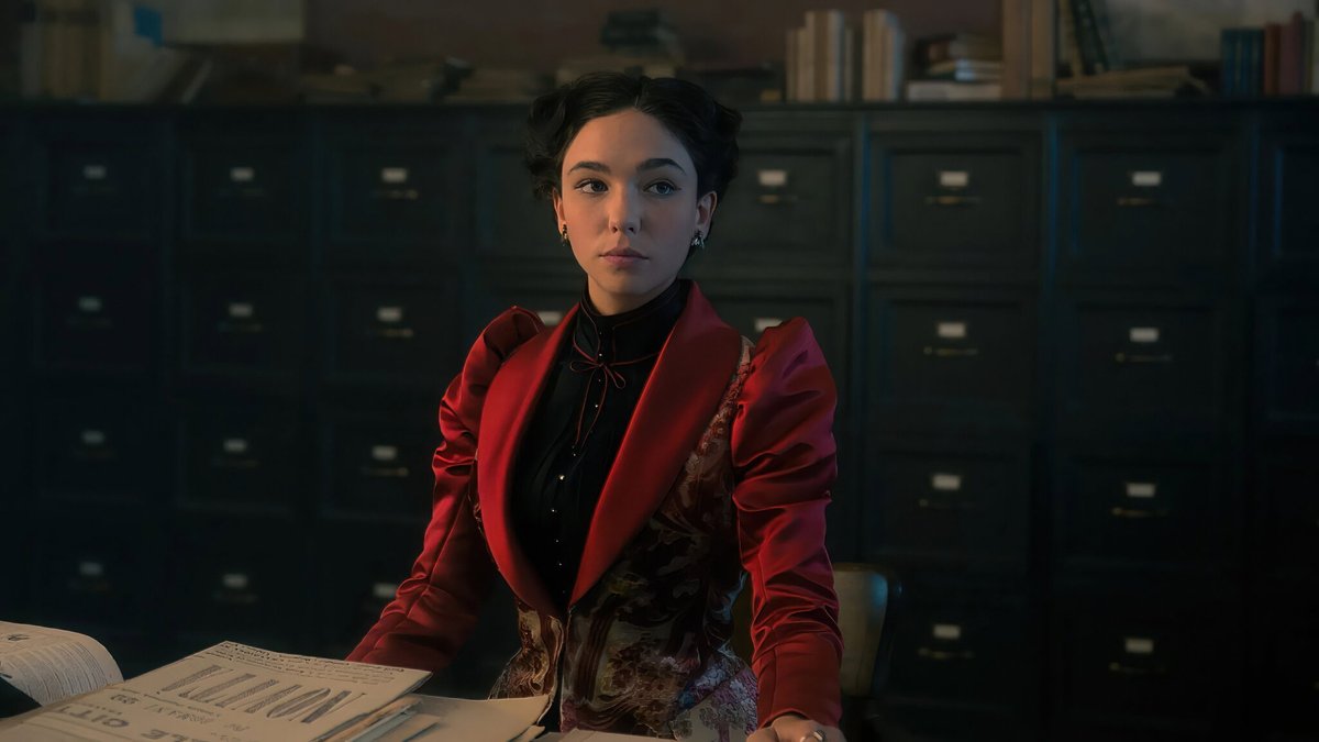 Matilda de Angelis, 3 film da non perdere con l’attrice di Lidia Poët Sfondo - La legge di Lidia Poët (2023)