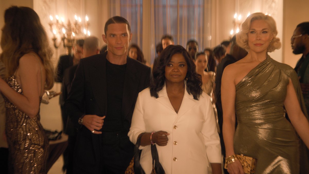 Ed Skrein, Octavia Spence e Hannah Waddingham in una scena di Corri o Muori.