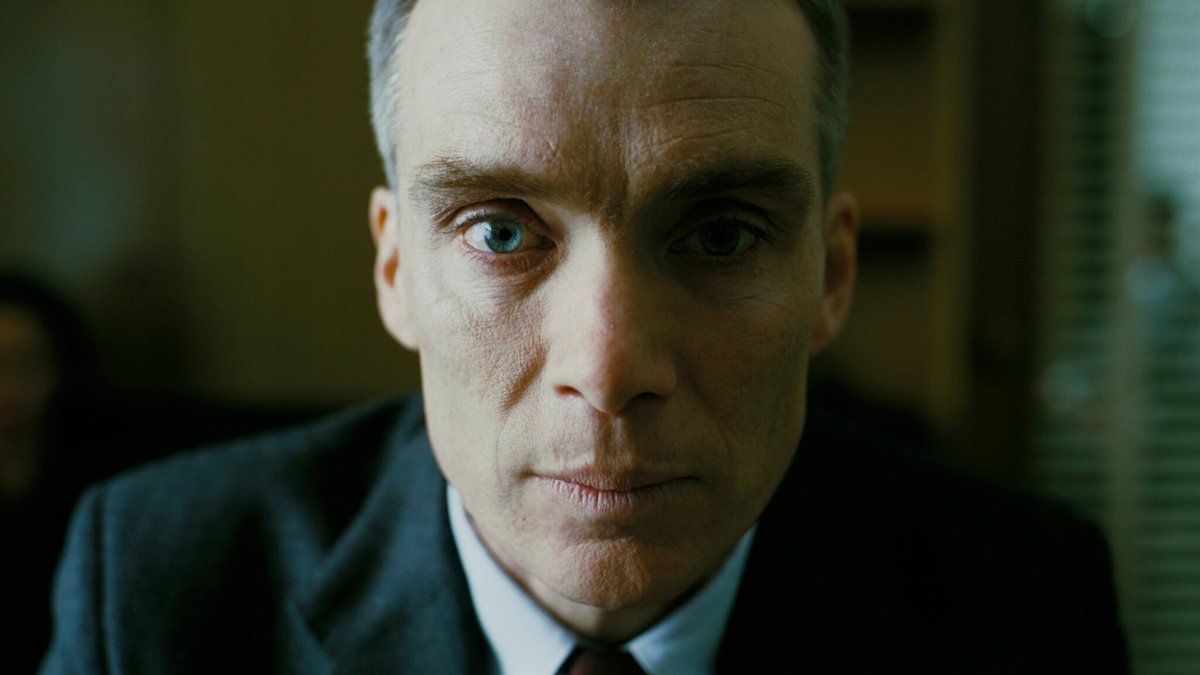 Oppenheimer e Odissea: le sorprendenti similitudini tra i due film di Christopher Nolan Sfondo - Oppenheimer (2023)